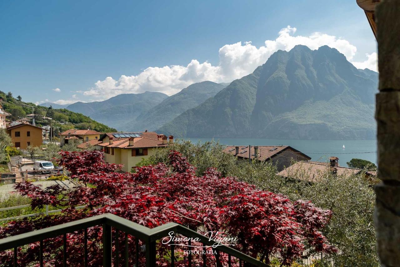 Casa Aria Apartment Riva di Solto Exterior photo